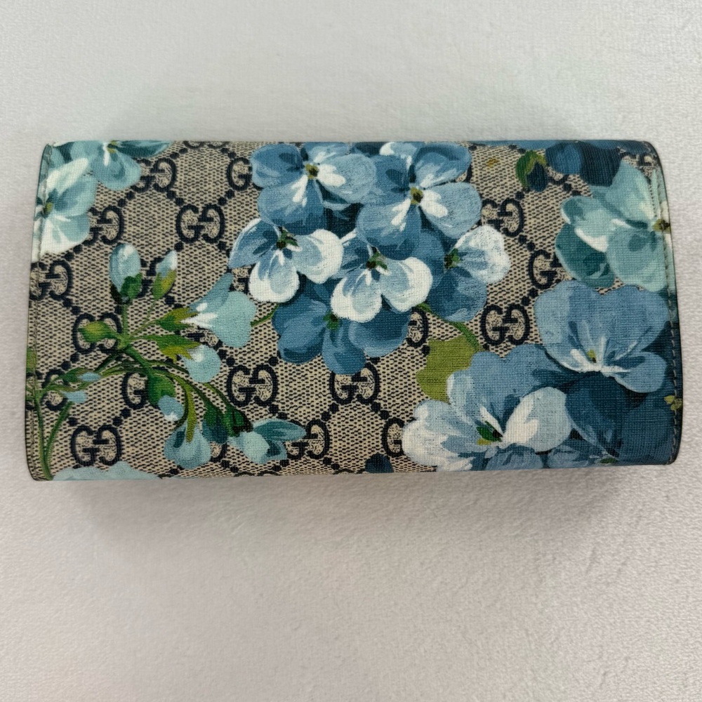 Gucci Floral GG Supreme Canvas Continental Wallet in Blue and Green - Picture 7 of 11